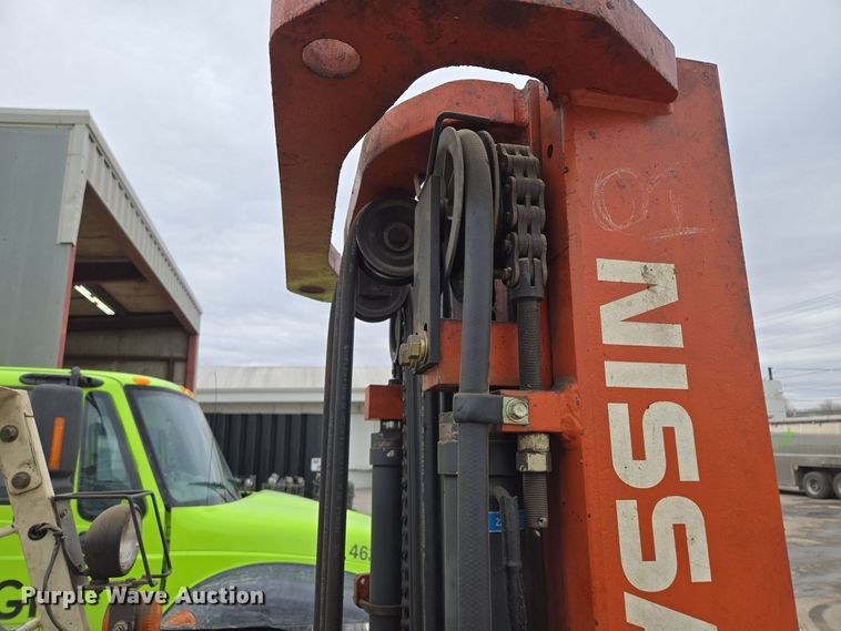 image for item EQ3954 Nissan CRGH02F35V forklift