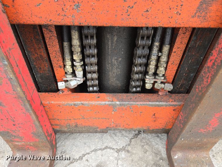 image for item EQ3954 Nissan CRGH02F35V forklift