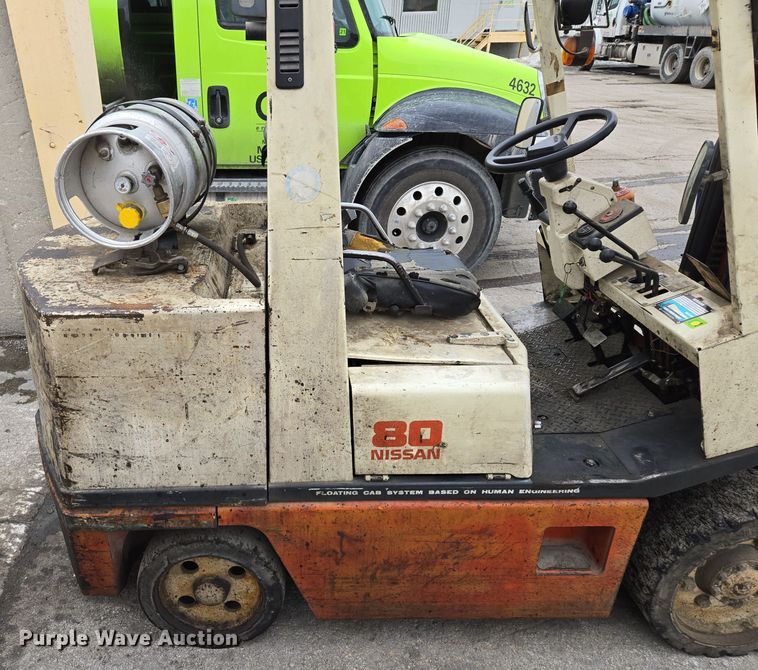 image for item EQ3954 Nissan CRGH02F35V forklift