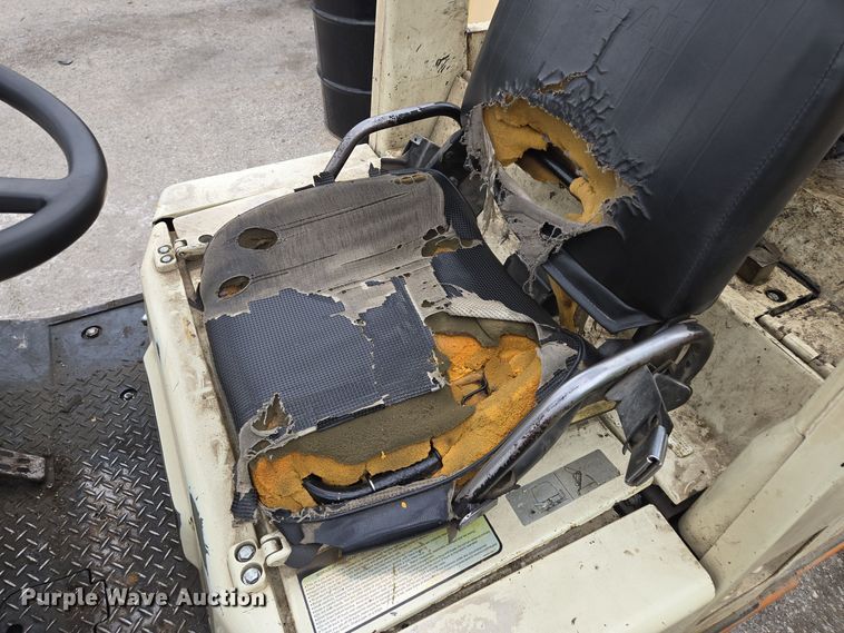 image for item EQ3954 Nissan CRGH02F35V forklift