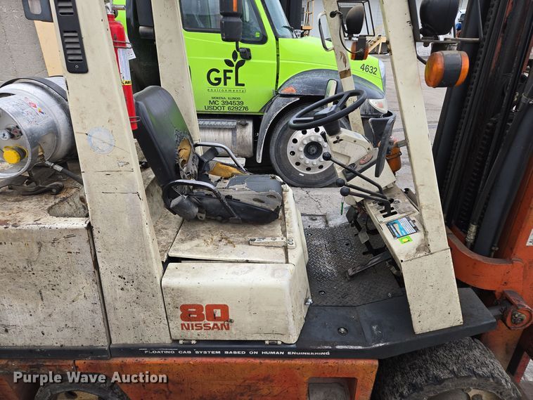 image for item EQ3954 Nissan CRGH02F35V forklift