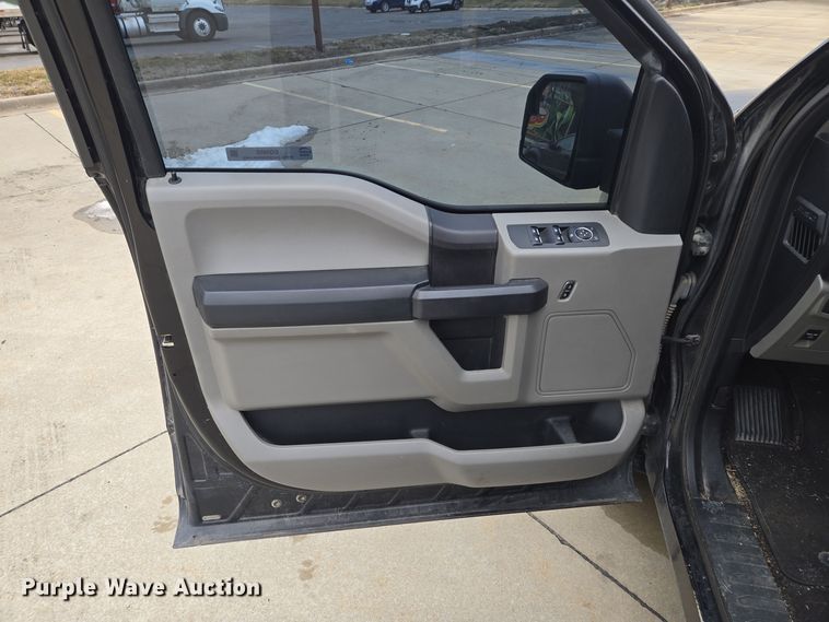 image for item EQ3955 2018 Ford F150 SuperCrew pickup truck