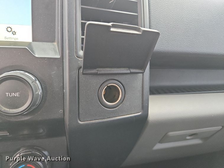 image for item EQ3955 2018 Ford F150 SuperCrew pickup truck