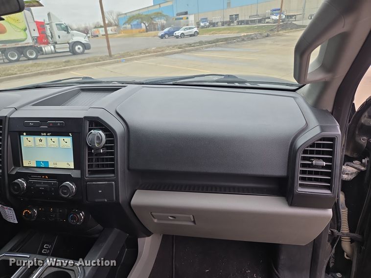 image for item EQ3955 2018 Ford F150 SuperCrew pickup truck