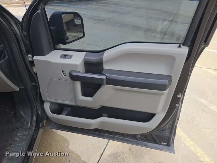 image for item EQ3955 2018 Ford F150 SuperCrew pickup truck