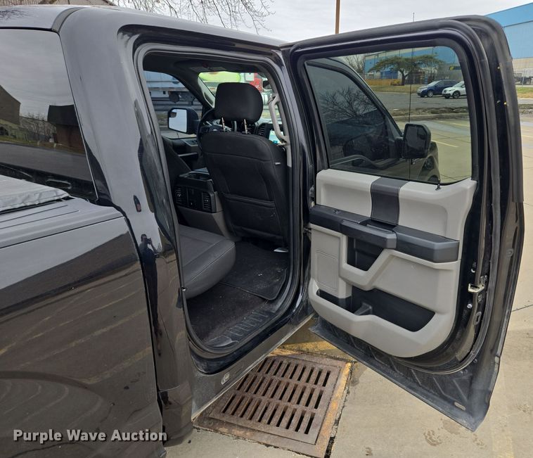 image for item EQ3955 2018 Ford F150 SuperCrew pickup truck