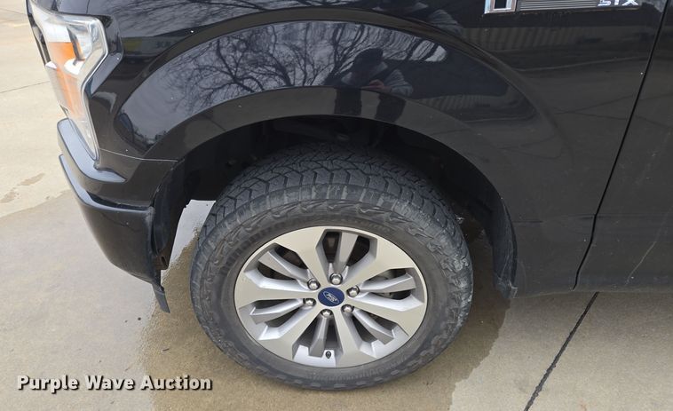 image for item EQ3955 2018 Ford F150 SuperCrew pickup truck