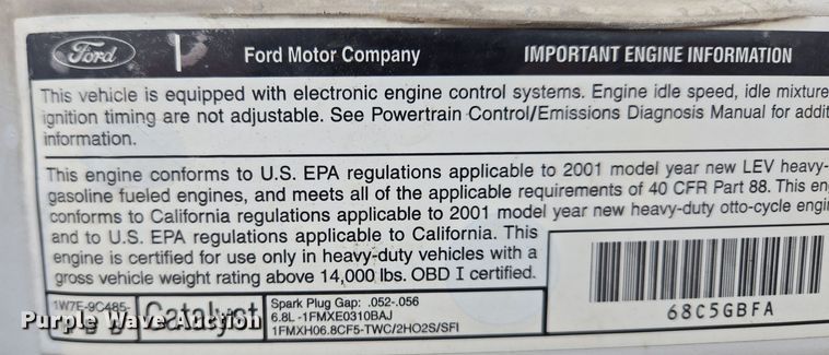 image for item EQ3957 2001 Ford  E450 Super Duty shuttle bus