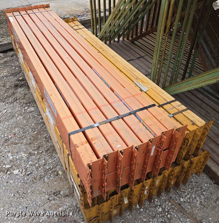 image for item EQ3963 Teardrop pallet racking 