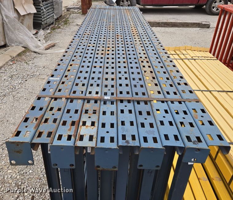 image for item EQ3965 T-Bolt pallet racking