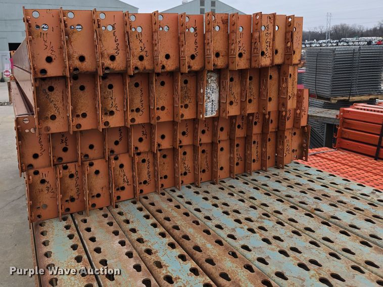 image for item EQ3967 Teardrop pallet racking