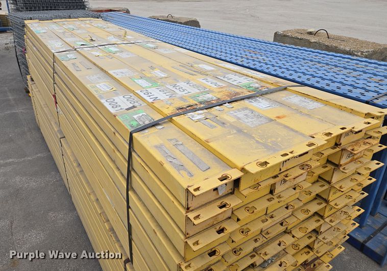 image for item EQ3969 T-Bolt pallet racking