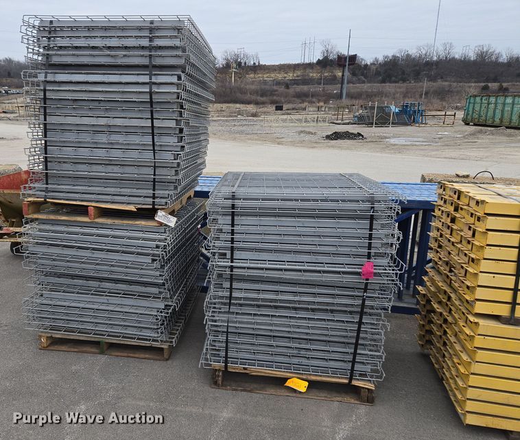 image for item EQ3969 T-Bolt pallet racking