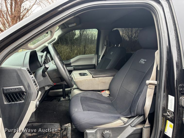 image for item ER1051 2019 Ford F150 SuperCrew pickup truck