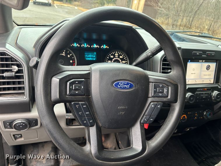 image for item ER1051 2019 Ford F150 SuperCrew pickup truck