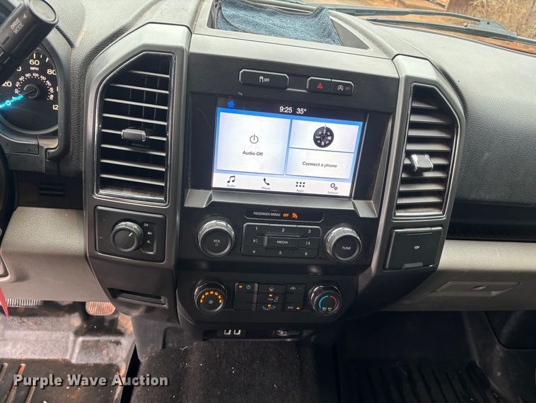 image for item ER1051 2019 Ford F150 SuperCrew pickup truck