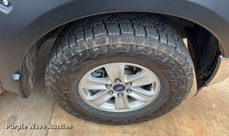 image for item ER1051 2019 Ford F150 SuperCrew pickup truck