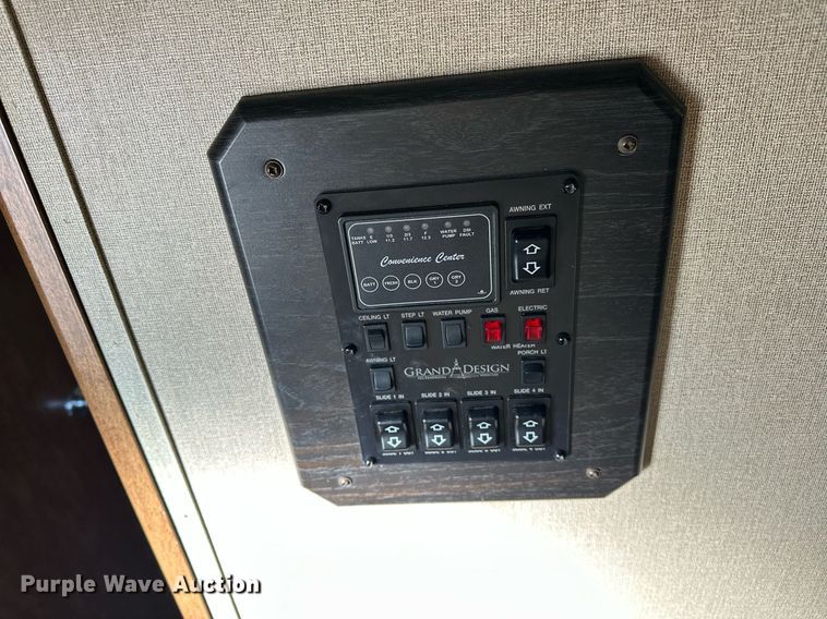 image for item ER4839 2016 Grand Design Reflection camper