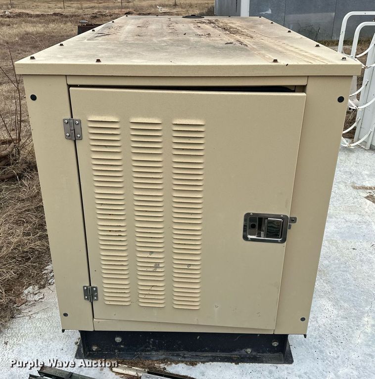 image for item ER4938 2000 Generac 2000 Series generator