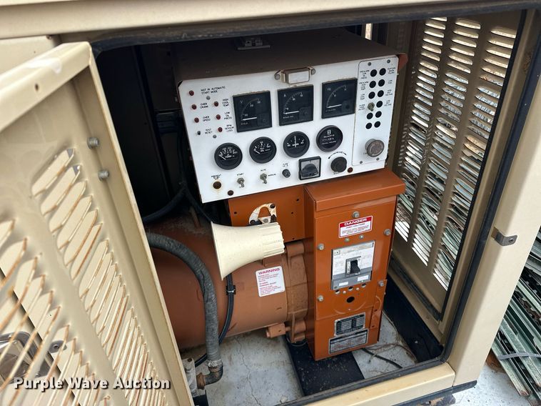 image for item ER4938 2000 Generac 2000 Series generator