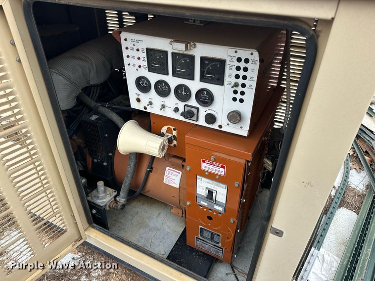 image for item ER4938 2000 Generac 2000 Series generator