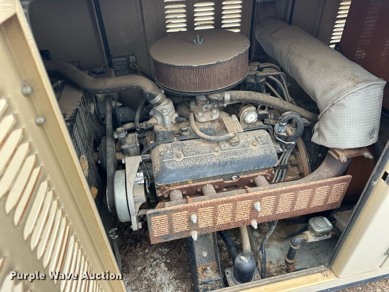 image for item ER4938 2000 Generac 2000 Series generator