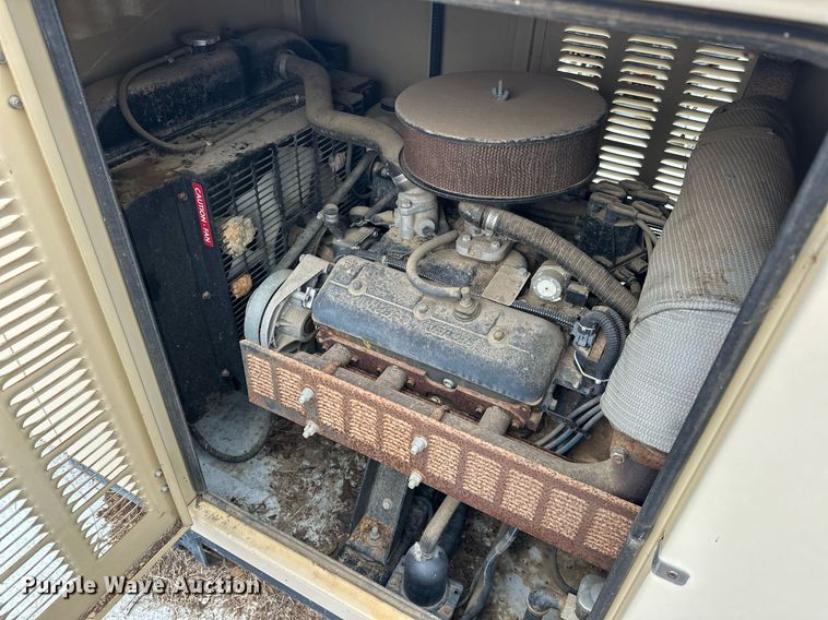 image for item ER4938 2000 Generac 2000 Series generator