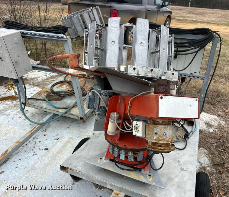 image for item ER4941 (2) Laporte clay target throwers