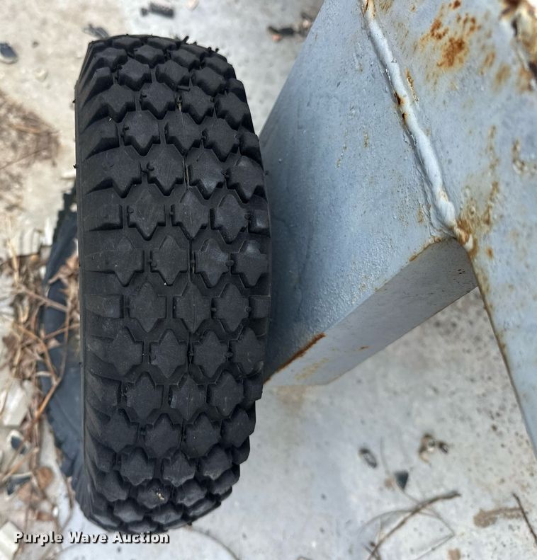 image for item ER4941 (2) Laporte clay target throwers