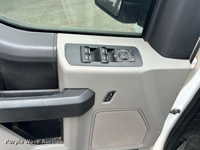 image for item ER4955 2018 Ford F150 SuperCrew pickup truck