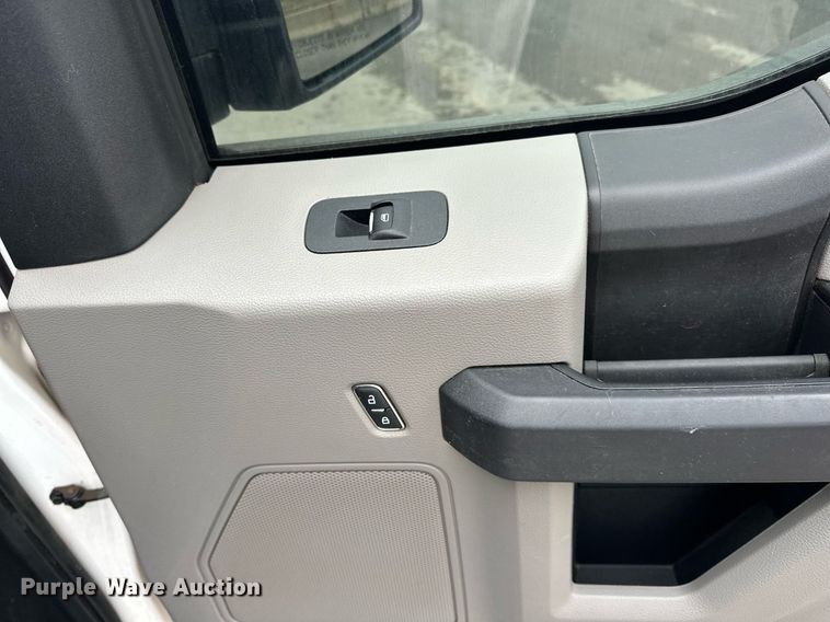 image for item ER4955 2018 Ford F150 SuperCrew pickup truck