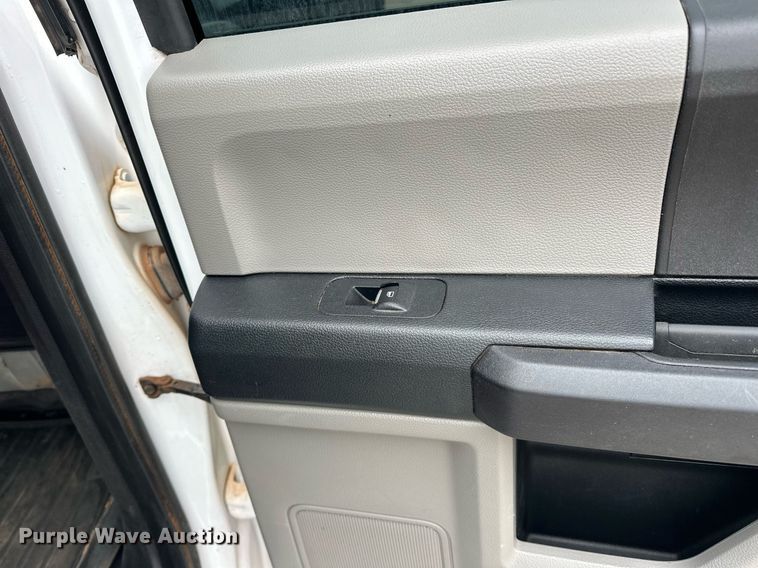 image for item ER4955 2018 Ford F150 SuperCrew pickup truck