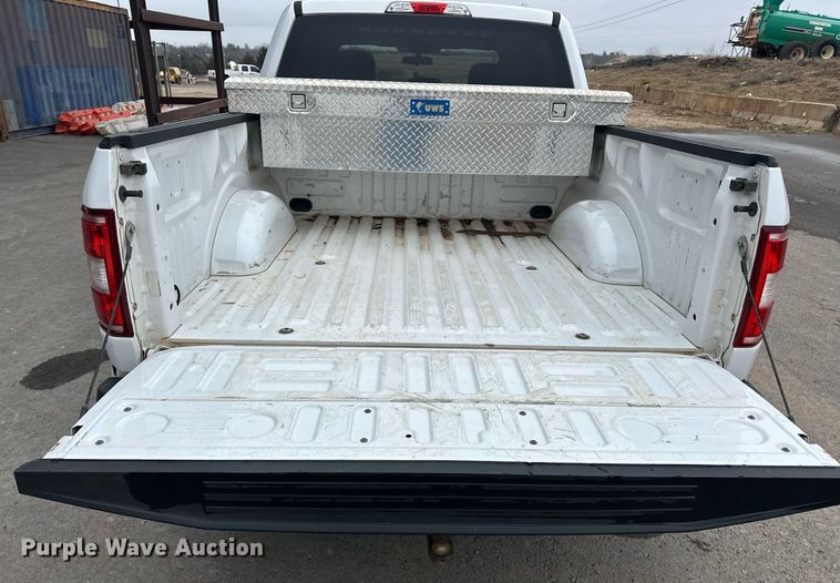 image for item ER4957 2019 Ford F150 SuperCrew pickup truck