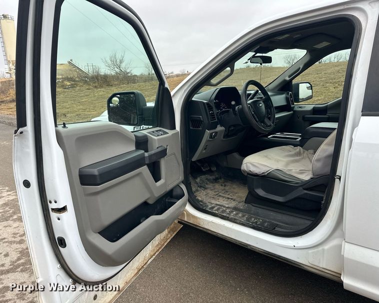 image for item ER4957 2019 Ford F150 SuperCrew pickup truck