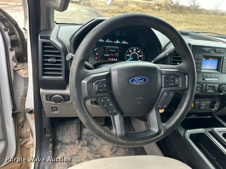 image for item ER4957 2019 Ford F150 SuperCrew pickup truck