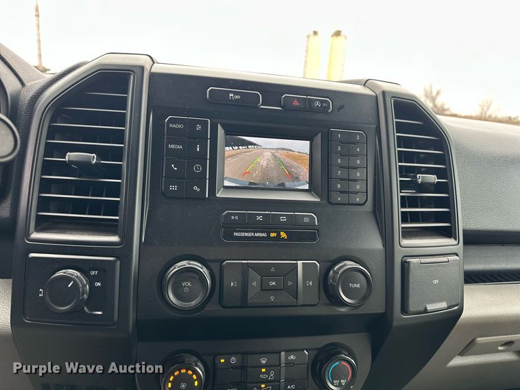 image for item ER4957 2019 Ford F150 SuperCrew pickup truck