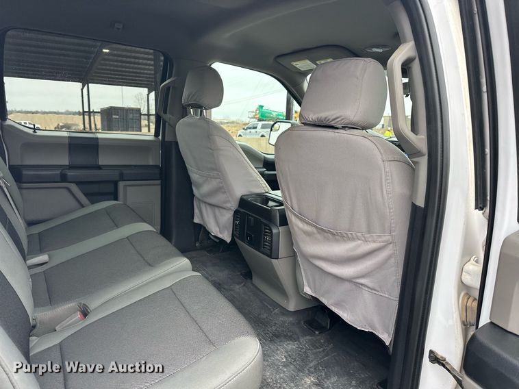 image for item ER4957 2019 Ford F150 SuperCrew pickup truck