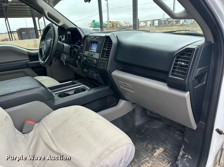 image for item ER4957 2019 Ford F150 SuperCrew pickup truck