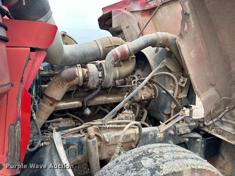 image for item ER4960 2001 Mack RD690S truck cab and chassis