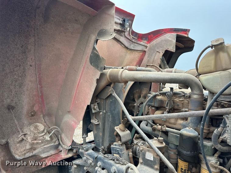 image for item ER4960 2001 Mack RD690S truck cab and chassis