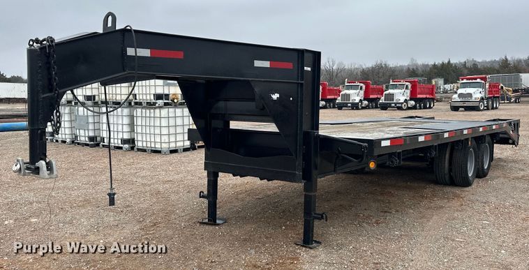 image for item ER4961 1999 National Trailer Manufacturing equipment trailer