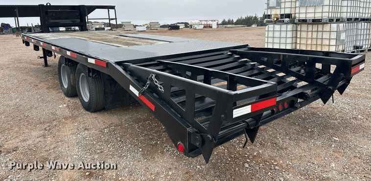 image for item ER4961 1999 National Trailer Manufacturing equipment trailer