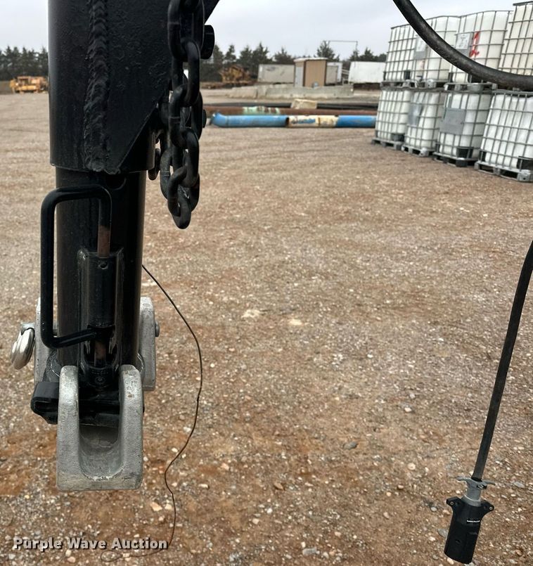 image for item ER4961 1999 National Trailer Manufacturing equipment trailer