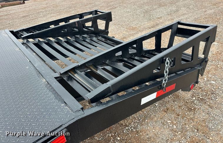 image for item ER4961 1999 National Trailer Manufacturing equipment trailer