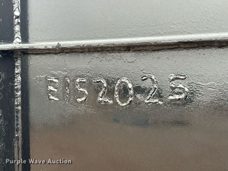 image for item ER4961 1999 National Trailer Manufacturing equipment trailer