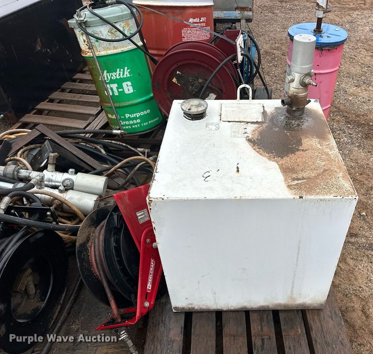 image for item ER4970 Fuel and lube equipment