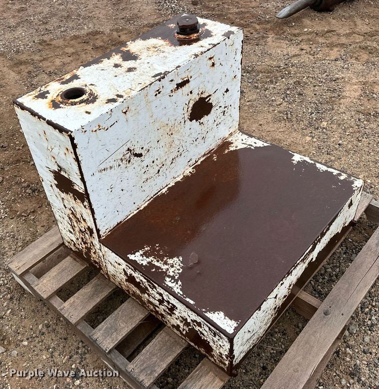 image for item ER4970 Fuel and lube equipment