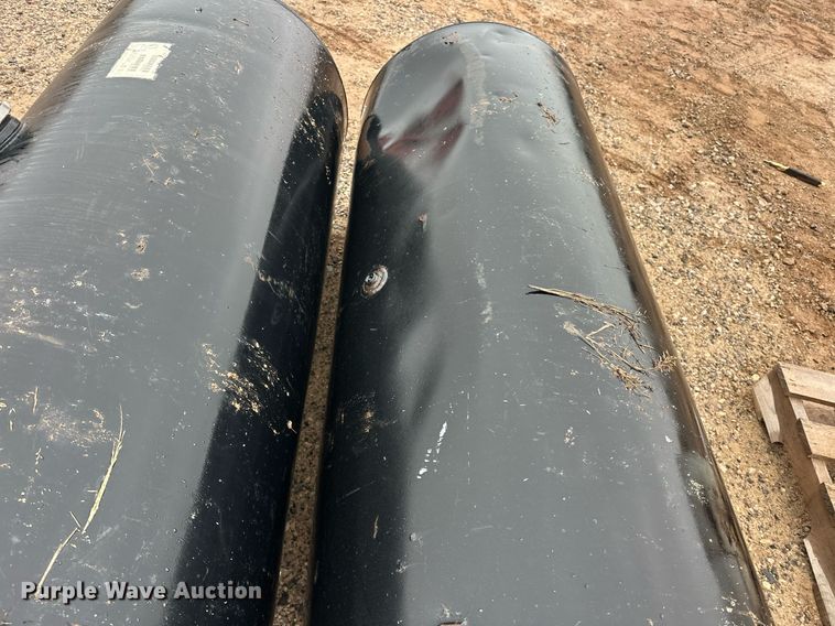 image for item ER4971 (2) 2006 Fuel Systems Inc. fuel tanks