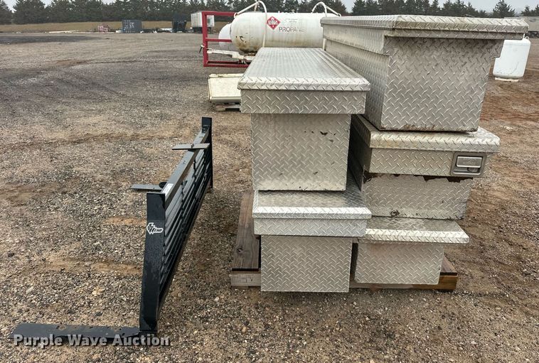 image for item ER4975 Automotive accessories