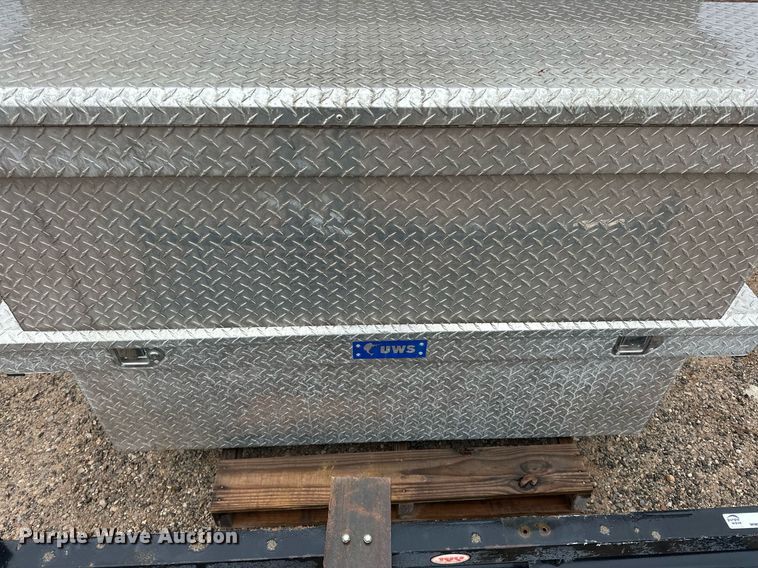 image for item ER4975 Automotive accessories